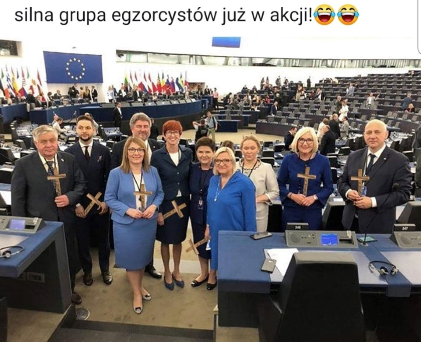 Parlament Europejski: fotomontaż z udziałem polskich polityków