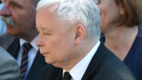 Jarosław Kaczyński oskarżył opozycję o rozsiewanie fake newsów. Poszło o wzrost płacy minimalnej