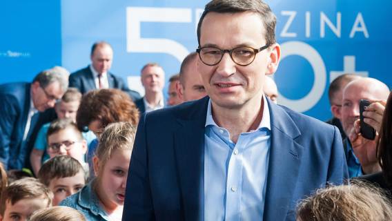 Morawiecki: wdrożyliśmy mechanizmy ułatwiające rodzicom decyzję o drugim dziecku. Sprawdziliśmy słowa premiera w statystykach