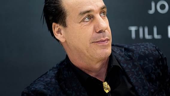 Till Lindemann jednak nie ma COVID-19. Media podały fałszywe informacje o muzyku zespołu Rammstein