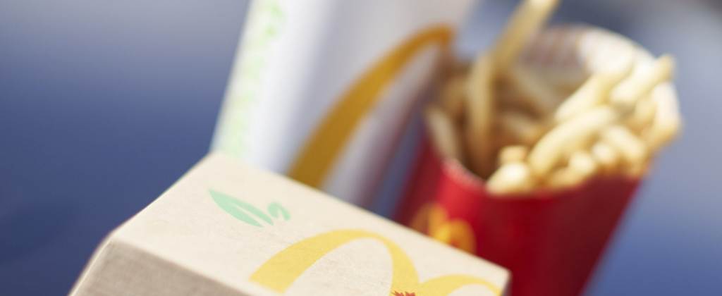 Jedzenie typu fast food.