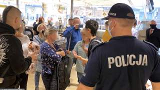 Koronawirus: policja sprawdza, czy obywatele mają maseczki
